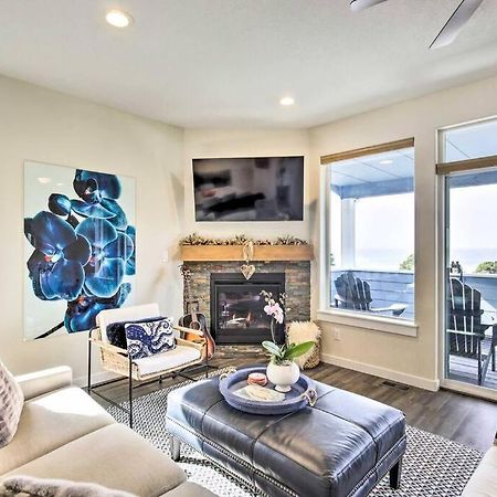 Modern Oregon Retreat W/ Deck, Hot Tub, Ocean View Depoe Bay Zewnętrze zdjęcie