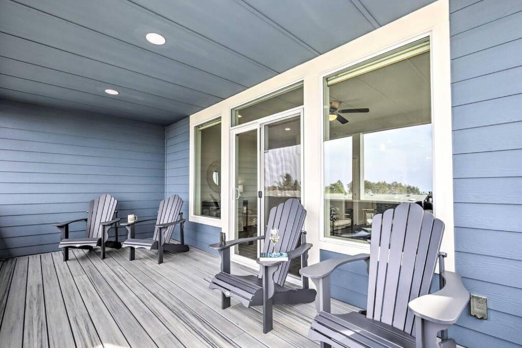 Modern Oregon Retreat W/ Deck, Hot Tub, Ocean View Depoe Bay Zewnętrze zdjęcie
